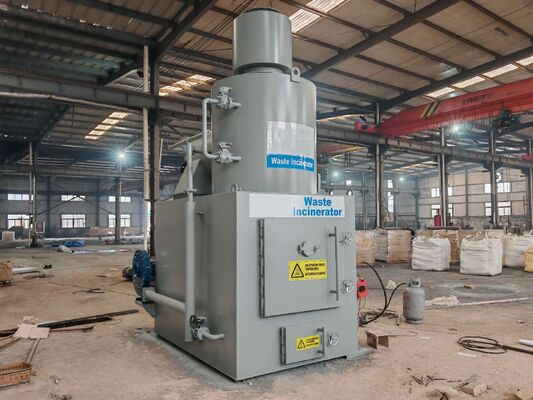 Mua 50KG-1ton Capacity Industrial Waste Incinerator với phạm vi nhiệt độ 800-1200 độ C và xây dựng bằng thép carbon sản xuất trực tuyến